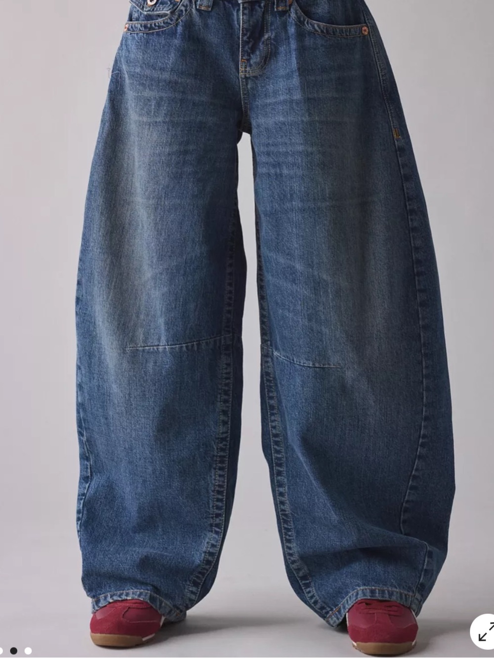 NWT BDG Urban Outfitters Kayla Cocoon Jean - Picture 3 of 7